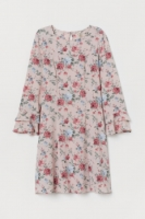 Robe à manches volantées 8.99 €