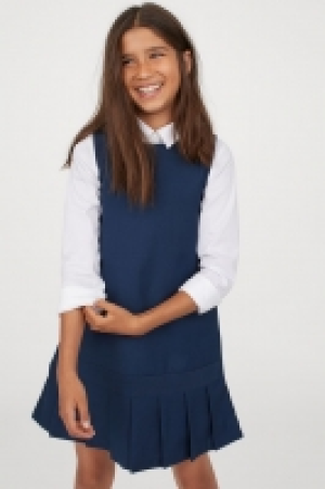 Robe plissée 10.99 €