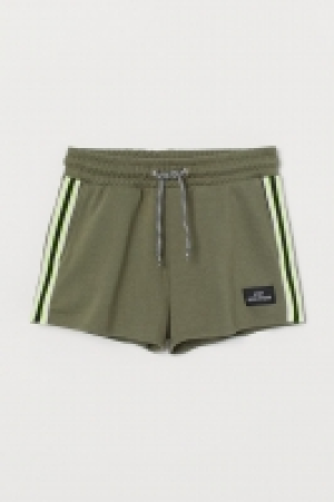 Short en molleton avec galons 8.99 €