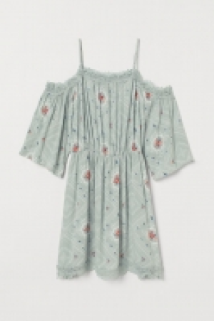 Robe épaules dénudées 13.99 €
