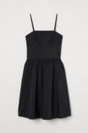 HM  Robe froufroutante