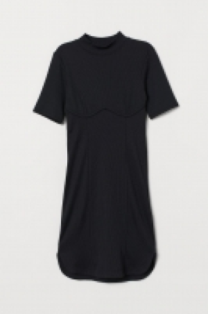 Robe moulante côtelée 23.99 €