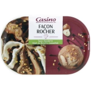 Crème glacée - Façon Rocher avec sauce chocolat et éclats de noisettes 4.09 €