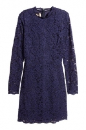 Robe courte en dentelle 26.99 €