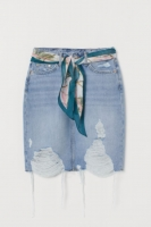 Jupe en jean 16.99 €