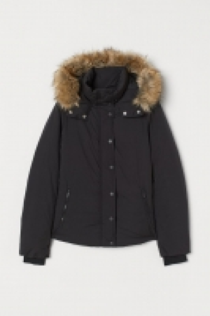 Veste à capuche matelassée 18.99 €