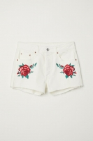 Short en jean brodé 13.99 €