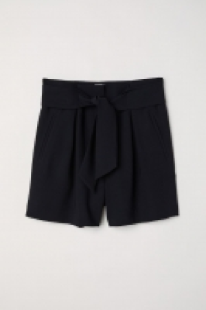 Short habillé 14.99 €