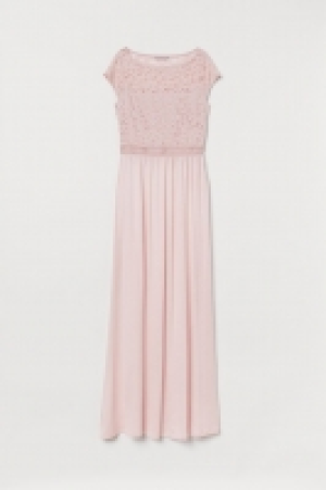 Robe longue avec dentelle 17.99 €