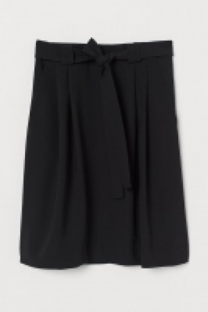 Jupe avec ceinture 12.99 €