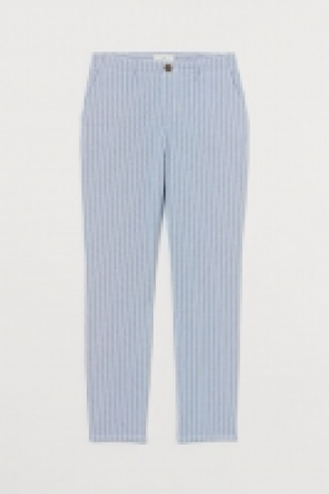 Chino en coton 17.99 €