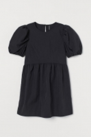 Robe à manches bouffantes 12.99 €