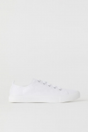 Tennis en toile 5.99 €