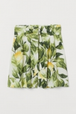 Short avec liens à nouer 12.99 €