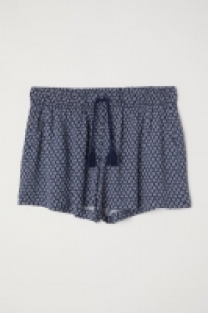 HM  Short à motif