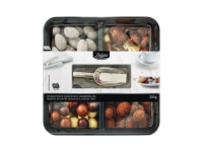 Plateau de noix < fruits enrobés de chocolat