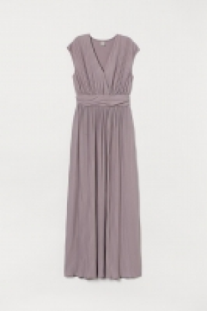 Robe longue plissée 24.99 €