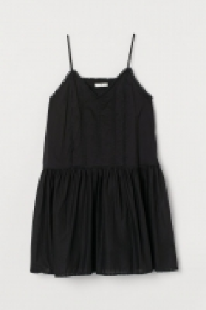 Robe brodée en coton 17.99 €
