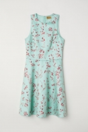 HM  Robe en satin à motif