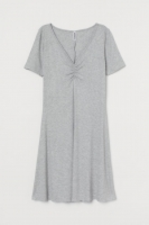 Robe côtelée 7.99 €