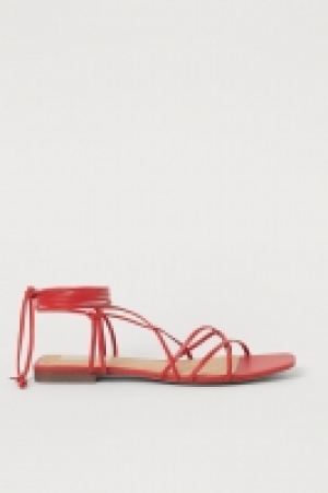 Sandales en cuir 12.99 €