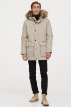 Parka matelassée avec capuche 47.99 €