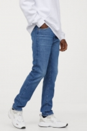 Slim Straight Jeans 39.99 €