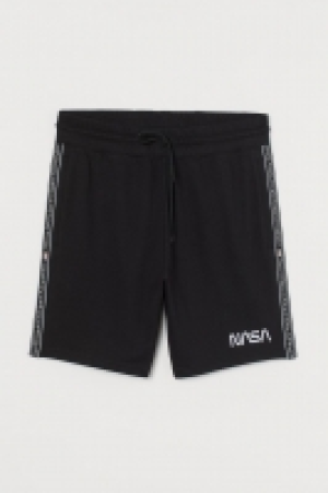 Short en molleton avec galons 10.99 €