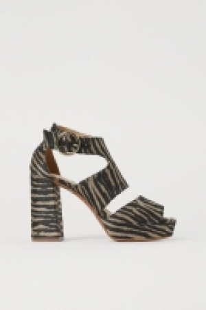Sandales à plateau 20.99 €