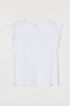 Top avec broderie anglaise 8.99 €