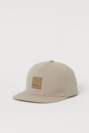 Casquette avec application 5.99 €