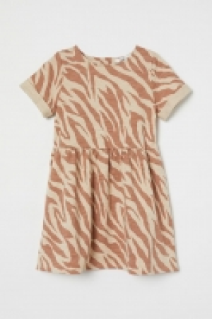 Robe à motif en jersey 11.99 €