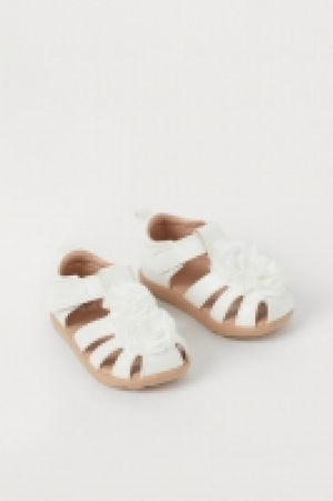 HM  Sandales avec fleurs
