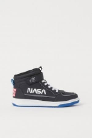 Baskets montantes 17.99 €