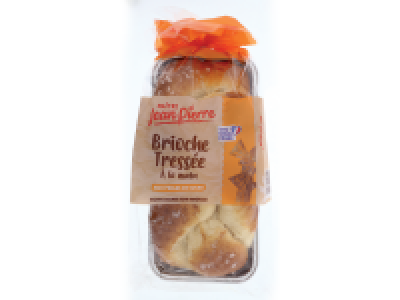 Brioche tressée aux perles de sucre 1.78 €