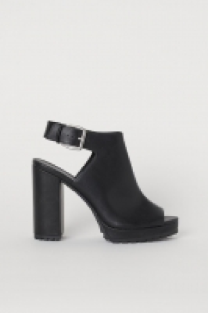 Sandales à semelle épaisse 29.99 €