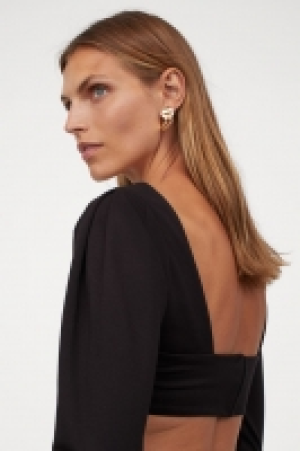Top court à manches bouffantes 14.99 €