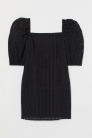 Robe avec broderie anglaise 14.99 €