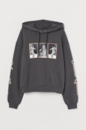 Sweat à capuche avec motif 24.99 €