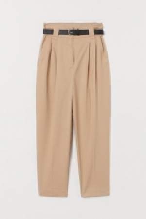 Pantalon 7/8 avec ceinture 34.99 €