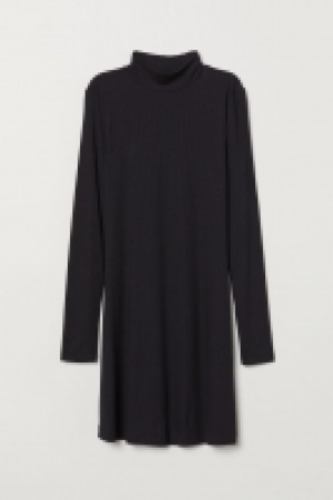 Robe en jersey côtelé 11.99 €