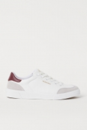 Baskets 14.99 €