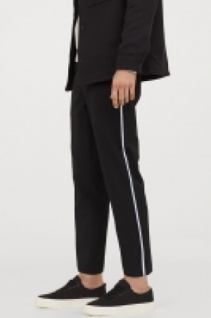 Pantalon Slim Fit 17.99 €