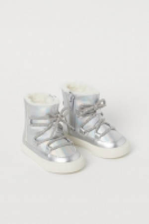 Bottines chaudement doublées 11.99 €