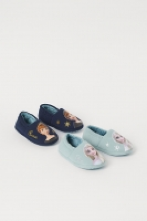 Lot de 2 paires de chaussons 11.99 €