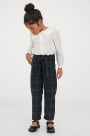 Pantalon Loose Fit 10.99 €