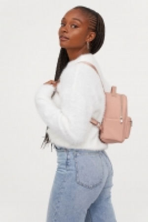 Pull duveteux 10.99 €
