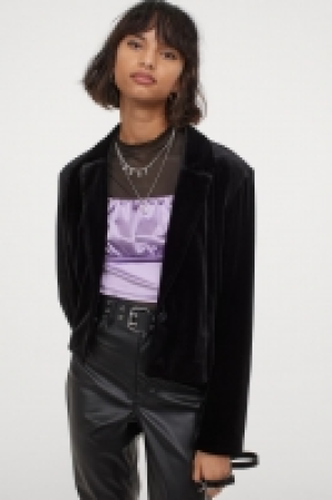 Blazer court 11.99 €