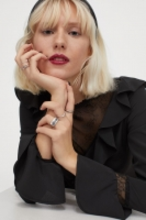Robe avec dentelle 34.99 €