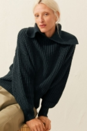 Pull côtelé avec col 14.99 €